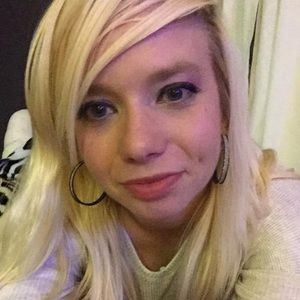 Meet your Posher, Carissa